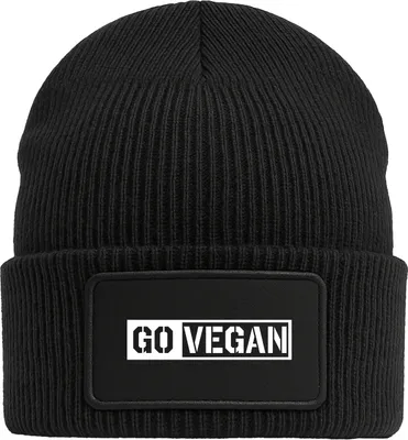 Produktbild von Huuraa Beanie Go Vegan Modern Black doppellagige Polyacryl Mütze mit Patch Geschenkidee