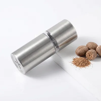 Produktbild von KANDONEX Muskatnussmühle Edelstahl – Professionelle Muskatmühle mit Klingen aus rostfreiem Stahl, Hochwertiger Gewürz-Grinder & Kräutermühle
