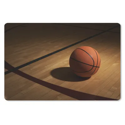 Produktbild von MuchoWow® Mauspad Mousepad Ein Basketball im Scheinwerferlicht auf einem Basketballplatz 27x18 cm - Mousepads - Maus Mat - Pad - Mausunterlage - Büroartikel - Desk Matten