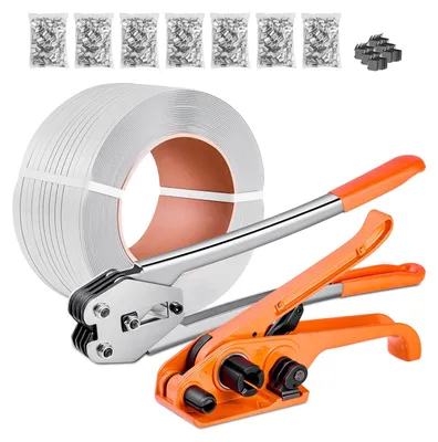 Immagine prodotto di Set di reggiatura - Reggiatrice manuale - Lunghezza nastro 975 m Nastro di reggiatura in PP - Sigilli metallici 1000 pz. - Paraspigoli 50 pz. - Robusto - Per pallet, spedizioni e traslochi