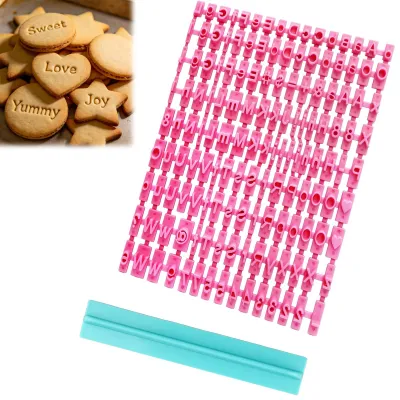 Immagine prodotto di Formine per biscotti a forma di lettere e numeri, confezione da 150 pezzi