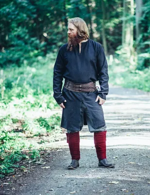 Produktbild von Wikinger Longtunika Schwarz "Lennart" M