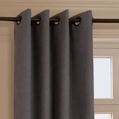 Produktbild von MOONDREAM Verdunkelungsvorhang | Licht+Sonnenschutz | 100% Lichtschutz | Ösen | Grau MC09 | 130B x 250H cm