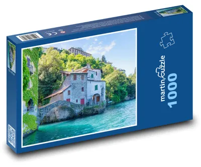 Obrázok produktu pre Puzzle 1000 Malebná dedina pri jazere - martinpuzzle