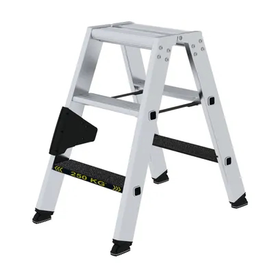 Produktbild von MUNK Günzburger Steigtechnik Stufen-Stehleiter 250 kg beidseitig begehbar mit clip-step R13 2x3 Stufen