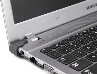 Obrázok produktu pre Sada na opravu pántu krytu skrinky Samsung NP510R5E, 510R5E, 510R, NP470R5E, 470R5E, 370R5E