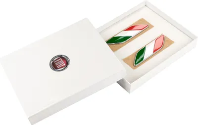 Produktbild von Original Fiat Emblem Logo Plakette Italienische Flagge Seitlich 500 50901681