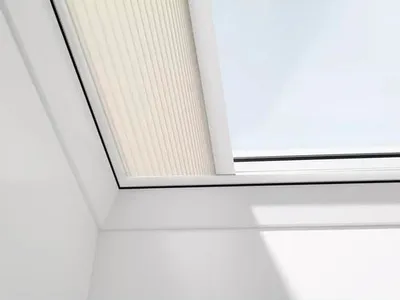 Obrázok produktu pre Plisé roleta na strešné okno VELUX elektrická FMG 090090 1259KWL béžová