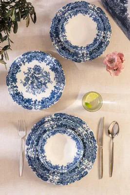 Produktbild von Hermia Concept, Hochwertiges Geschirrset (24 Teile) aus 100% Porzellan, Weiß-Blau