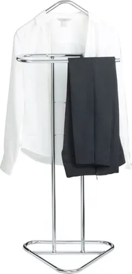 Produktbild von Herrendiener CAMILO, praktischer Stummer Damen Diener mit Hosenbügel, schöner Kleiderbutler mit Sackohalter, moderner Kleiderständer hochwertig verchromt