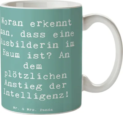 Produktbild von Mr. & Mrs. Panda Tasse Spruch Ausbilderin Intelligenz - Meeresbrise - Geschenk, haferl, Lernumfeld, Motivation, Trinkbecher, personalisierte Geschenke, Keramiktasse
