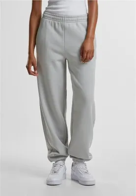 Productafbeelding van Dames joggingbroek Urban Classics, model Fluffy, kleur lichtgrijs - maat 4XL