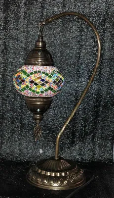 Zdjęcie produktu dla Ręcznie wykonana turecka lampa stołowa z zieloną mozaiką falową, E14 Lampa nocna, wysokość 42 cm, średnica 15 cm