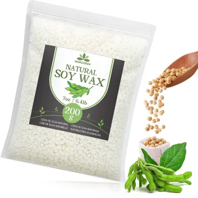 Immagine prodotto di Cera di soia per candele, disponibile in confezioni da 200g, 1.8kg, 5kg, 10kg e 15kg. Cera naturale al 100% per la produzione di candele