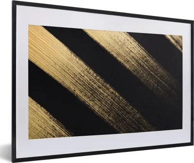 Produktbild von MuchoWow® MuchoWow® Gerahmtes Poster Goldene Farbstreifen auf schwarzem Hintergrund 60x40 cm - Poster mit zchwarzem Bilderrahmen - Schlafzimmer - Plakat in Rahmen - Drucken