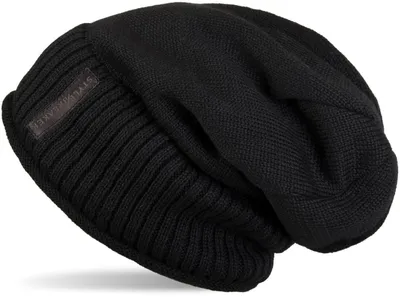 Produktbild von styleBREAKER Uni Beanie Mütze mit Fleece Innenfutter und Label | Warme Winter Strickmütze aus Feinstrick | Elastische Longbeanie für Damen und Herren