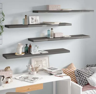Obrázek produktu pro The Living Store Závěsné police 4 ks. MDF 120x23,5x3,8 cm, šedá barva, vysoký lesk