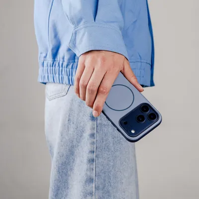 Produktbild von imoshion Color Backcover mit Thin MagSafe Ring iPhone 17 Pro Max - Dunkelblau