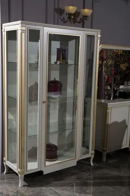 Produktbild von Design Esszimmer Set 8tlg Esstisch Stuhl Kommode Vitrine Hocker Ess Tische Holz