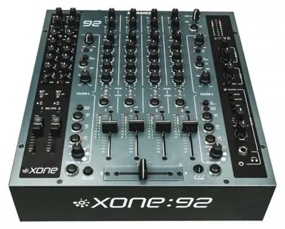 Immagine prodotto di Allen & Heath Xone:92 MK2 Mixer professionale per DJ a 6 canali nuovo