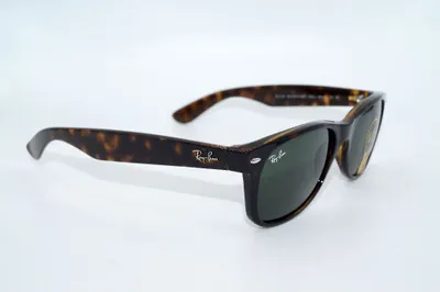 Image de Lunettes de soleil unies Ray-Ban RB2132 à monture intégrale, en plastique