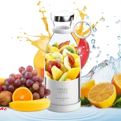 Produktbild von Tragbarer Mini-Schnellmixer, 350 ml Entsafterbecher mit kabelloser Aufladung, 4 Klingen fuer Smoothies, Milchshakes, Saefte und Lebensmittel