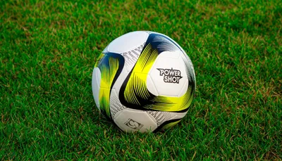 Image de Ballon de football jaune et noir - taille 3