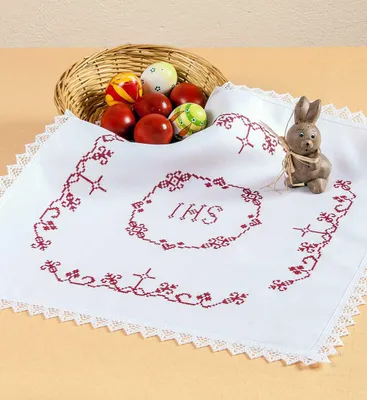 Productafbeelding van Tafelkleed "Kreuz 03" (Kruis) voor paasmand, 45 x 45 cm – Aida-stof met kant