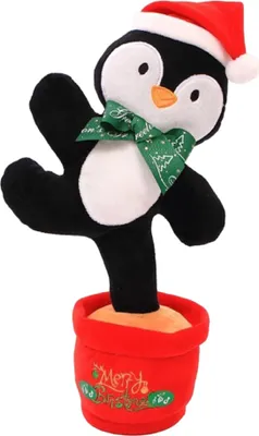 Schwarz-weißer Plüschpinguin mit roter Weihnachtsmütze und grünem Schal, in einem roten Topf mit der Aufschrift "Merry Christmas" bestickt