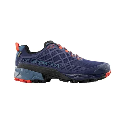 Trailrunning-Schuh "Akyra II Gtx" von La Sportiva in Blau und Schwarz mit rutschfester Sohle.