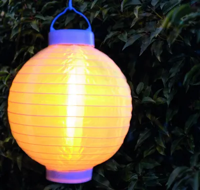 Produktbild von Solarlaterne mit Flammeneffekt weiß 20 cm