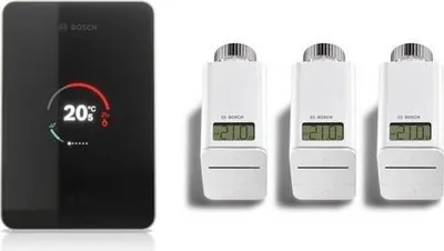 Produktbild von BOSCH smarter WLAN-Regler EasyControl Set mit 3 Funk-Thermostaten, schwarz
