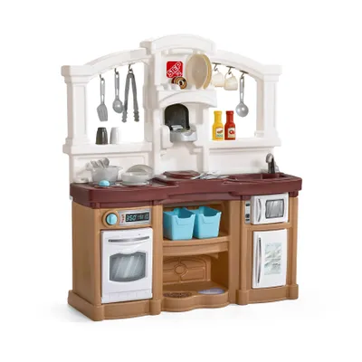 Produktbild von Step2 Fun with Friends Kitchen Spielküche in Braun | Spielzeugküche für Kinder mit 40 teiligem Zubehör Set inkl. u.a. Geschirr & Töpfe | Kinderküche