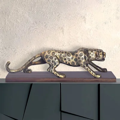 Produktbild von FineBuy Dekofigur Panther Aluminium Gold 63 cm mit Massivholz-Sockel Metall Deko Alu Modern Tischdeko Raubkatze Wohndeko Aluminiumdekoration