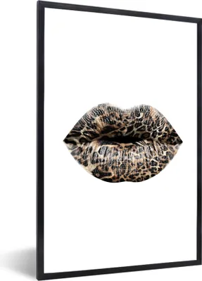 Produktbild von MuchoWow® MuchoWow® Gerahmtes Poster Lippen - Tigerdruck - Weiß 40x60 cm - Poster mit zchwarzem Bilderrahmen - Papierdruck - Wandbilder