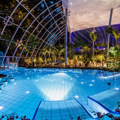 Produktbild von Jochen Schweizer Wellnessurlaub in der Therme Sinsheim für 2 (2 Nächte); Erlebnis verschenken oder selbst erleben;  Der Gutschein ist gültig für 2 Personen