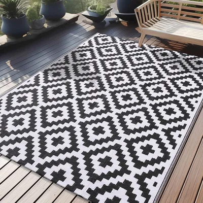 Immagine prodotto di Tappeto in plastica resistente all'acqua, ideale per esterni, dimensioni 150x240 cm