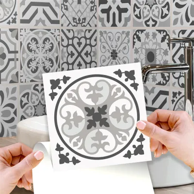 Produktbild von WALPLUS 24 PCS Wasserdichte Klebefliesen Badezimmer 15x15cm Abwischbare Selbstklebende Fliesen Küche Wand Novi Hellgrau Zement Azulejo Wandfliese Aufkleber Innenraum Abziehbilder