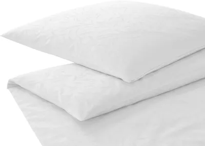 Produktbild von elegante Mako-Satin-Bettwäsche-Garnitur Muriel Farbe weiss Größe 200x220+2x70x90cm