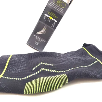 Produktbild von Hansaplast Performance Fußgelenk Bandage Unterstützung Sprunggelenkbandage dynamisch sportlich stabilisiert