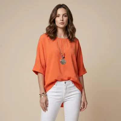 Produktbild von Damen Oversize-Bluse aus leichter Viskose mit High-Low-Saum und passender Kette. Luftig, bequem und vielseitig kombinierbar für Alltag und Büro L/XL