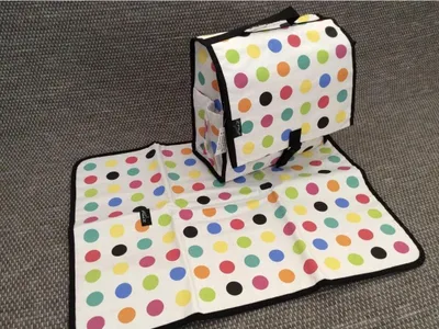 Productafbeelding van Ruimtebesparende, hangende opbergtas voor het verschonen van baby’s onderweg