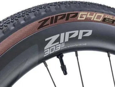 Produktbild von Zipp G40 Xplr Tubeless 700c X 40 Gravelreifen Schwarz 700C x 40 Schwarz 700C x 40