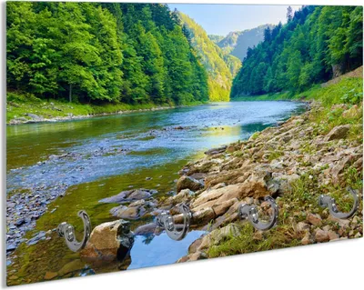 Produktbild von Wallario Schlüsselbrett aus Glas, Motiv: Fluss in den Bergen an steinigem Ufer, 30 x 20 cm mit 4 Haken
