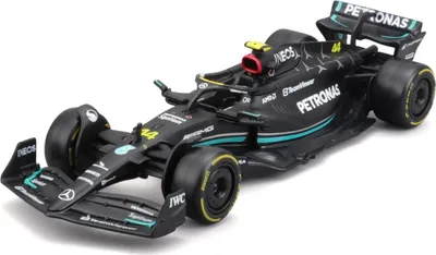 Image de Voiture miniature F1 Mercedes AMG W14 Lewis Hamilton 44 1/43