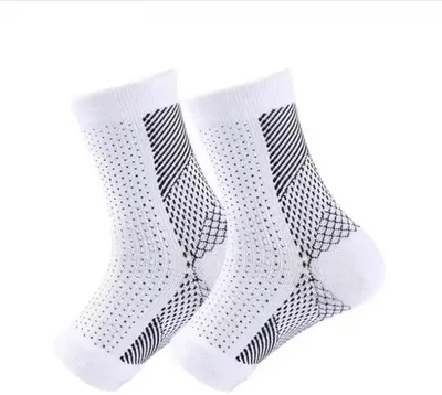 Produktbild von CHPN – Kompressionssocken – Weiß – Sportsocken – Wandersocken – Outdoor-Socken – Reisesocken – 1 Paar – Zehenlose Socken – Stützsocken – Stützstrümpfe – Größe 40–44