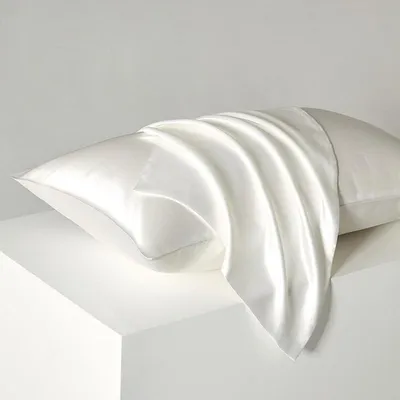 Produktbild von Satin-Kissenbezug Elfenbein 50x75 cm 2 Stück
