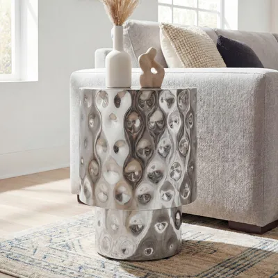 Obrázok produktu pre FineBuy Odkladací stolík z hliníka, 36 cm, strieborný, okrúhly, kovový, stolík do obývačky, hliníkový, stolík k pohovke, konferenčný stolík, malý stolík do obývačky, ručne vyrobený