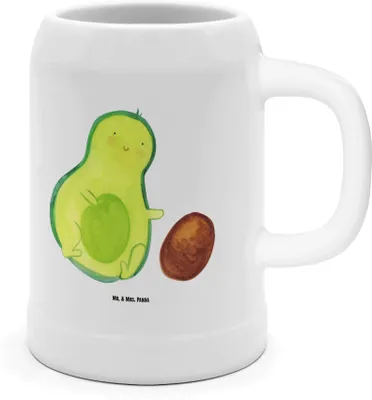 Produktbild von Mr. & Mrs. Panda Bierkrug Avocado Kern rollt - Weiß - Geschenk, Seidel, Baby, Krug, Liebe, Steinkrug, Schwanger, Bier Humpen, Avocados, glücklich, Geburtstag