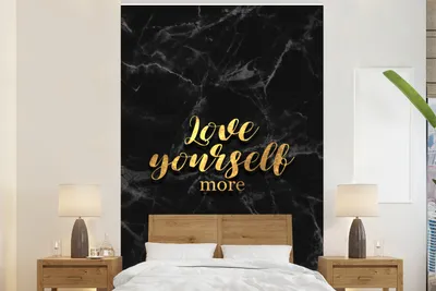 Produktbild von MuchoWow® Fototapete für Wohnzimmer oder Schlafzimmer Wandtapete Vinyl Motivtapete Zitate - Liebe - Gold - Marmor - 195x300 cm - Das Hintergrundbild